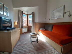 Appartement 2* skis aux pieds avec balcon, proche remontée mécanique et piscine - FR-1-513-80 La Tania